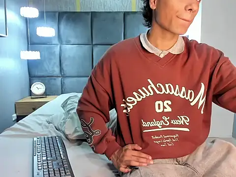 MattFiore online show from November 25, 12:07 pm