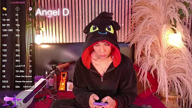 Angeldust19 online show from March 4, 3:35 am