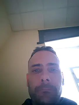 Gregorywhitelegs online show from March 11, 3:30 pm