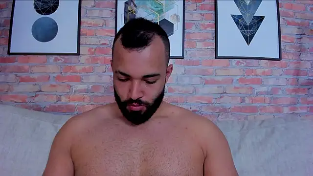 Chris Varden online show from March 10, 7:09 pm