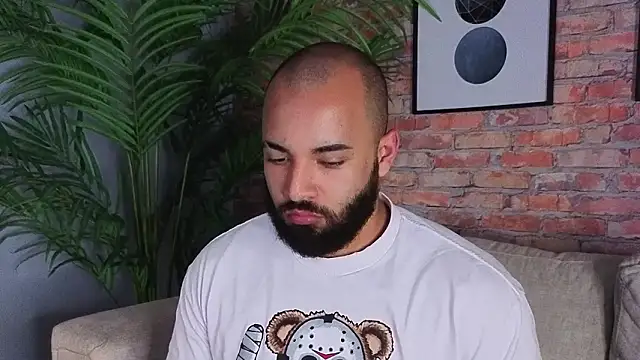 Chris Varden online show from March 28, 7:14 pm