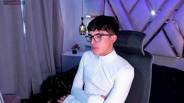 sayronvg online show from November 22, 12:27 pm