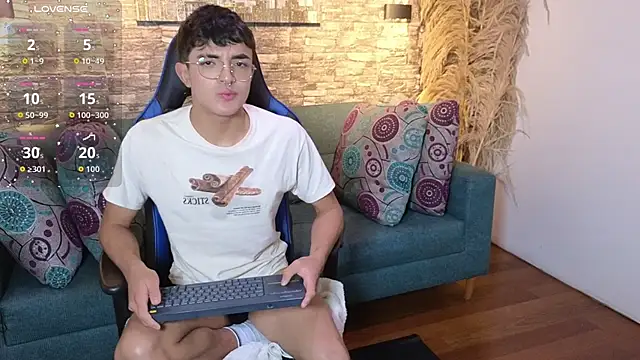 sayronvg online show from November 17, 11:57 am