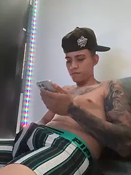 Scott hots69 online show from November 29, 3:30 am