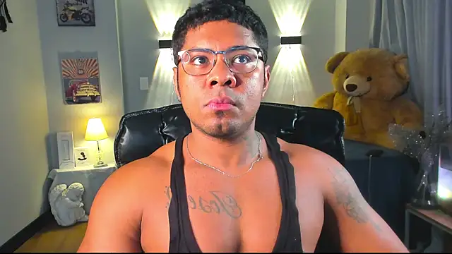 LEONHDZ online show from December 5, 4:30 am