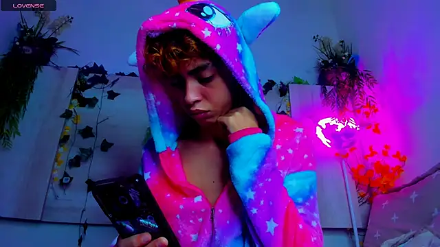 Twinkk Guy online show from November 24, 7:20 am