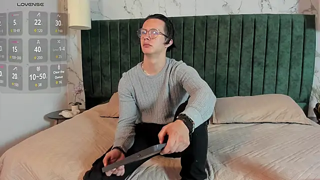 Brandon starkk online show from March 17, 12:18 pm