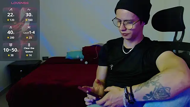 Brandon starkk online show from April 22, 9:30 pm