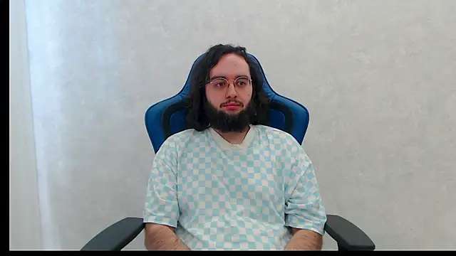 eren jaeger2000 online show from June 2, 3:51 am