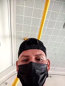 juunioreest online show from November 26, 4:43 pm