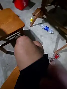 huykkk99 online show from March 8, 11:36 am