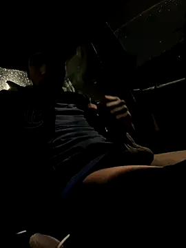 homedeepstrokes215 online show from December 1, 3:09 am