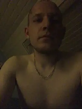 Spielzeugtwink online show from June 24, 9:39 pm