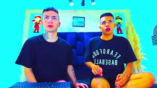 DamianAndMAximoo online show from December 3, 12:00 pm