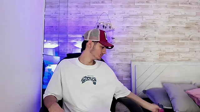 Emir Ozan  online show from January 14, 11:48 am