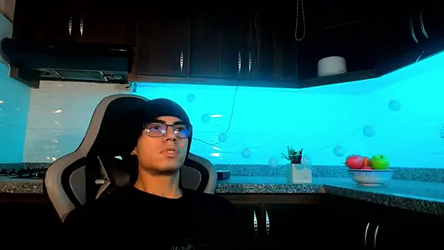 eren jeager online show from January 7, 2:27 am