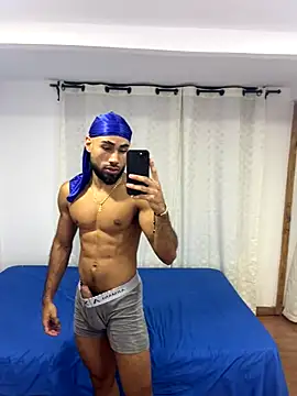 Luca Fuego online show from November 22, 11:37 pm