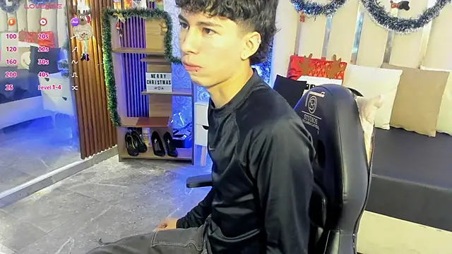 kaelwolf tay online show from December 18, 7:10 pm