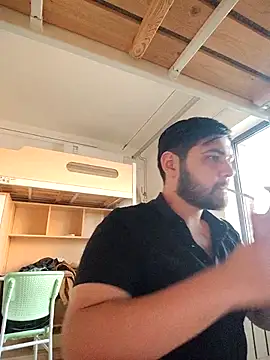 Koma001 online show from November 25, 8:05 am