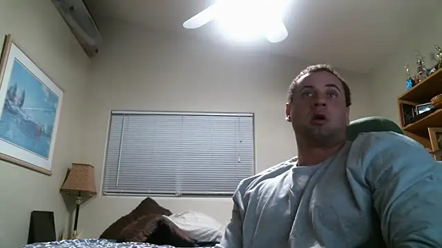 Honorablyrespectedgent online show from April 28, 4:06 am