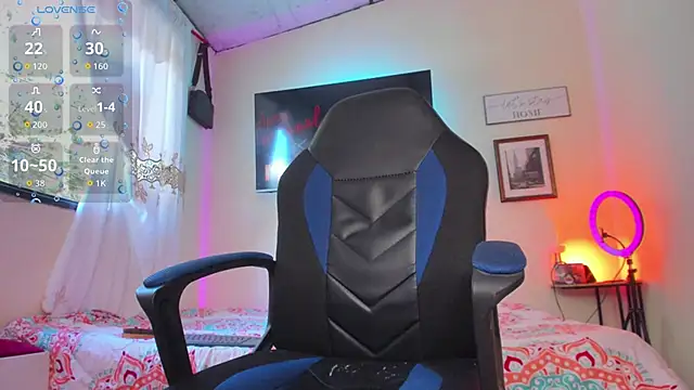 Ethantravis22 online show from December 1, 7:17 pm