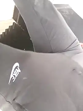 zeusdiosd online show from April 20, 7:05 pm