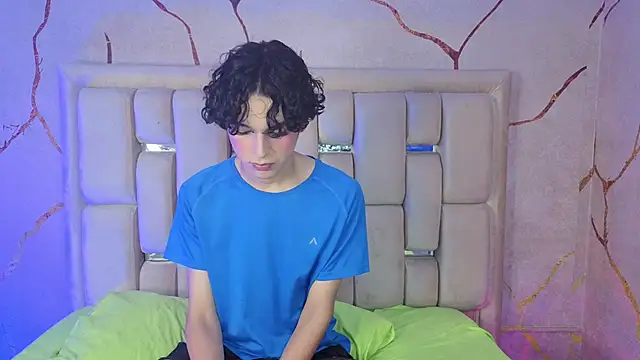 SthepanodiMonaco online show from March 21, 4:05 am