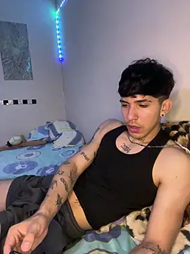 wil hot online show from December 15, 3:42 pm