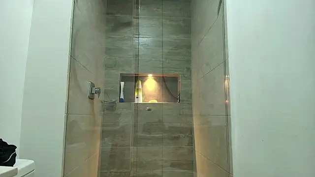 liorvante online show from March 6, 11:13 pm