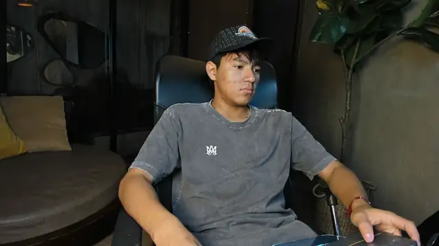 isaac grimm online show from February 25, 3:29 am