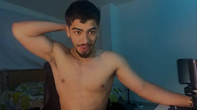 Franco banderas online show from March 18, 11:35 am