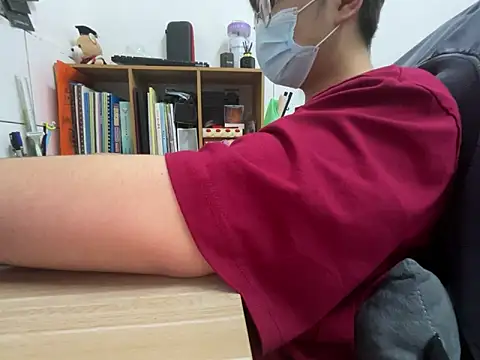 hiiiizzzz online show from February 16, 5:55 pm