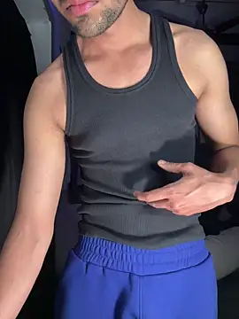 fitboy xxx online show from February 18, 8:06 pm