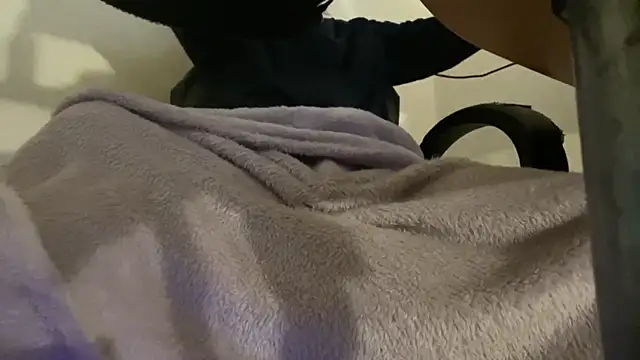 slutslovemyd online show from December 1, 3:20 am