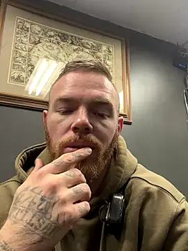 lukejackson69 online show from December 1, 8:12 pm