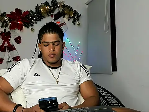 alex balck online show from December 17, 12:23 pm