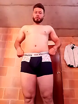 MaxSteel x online show from December 15, 1:19 pm