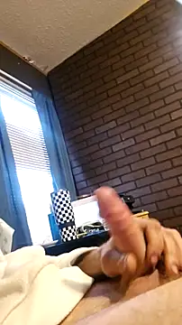 Legtrembler1 online show from April 24, 12:18 pm