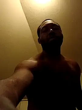 iLOVETRAY96 online show from December 5, 11:06 am