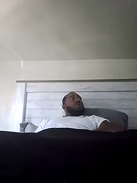 iLOVETRAY96 online show from February 26, 7:26 pm