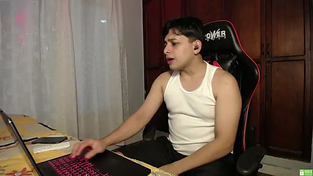 paul crewe online show from December 18, 12:28 am