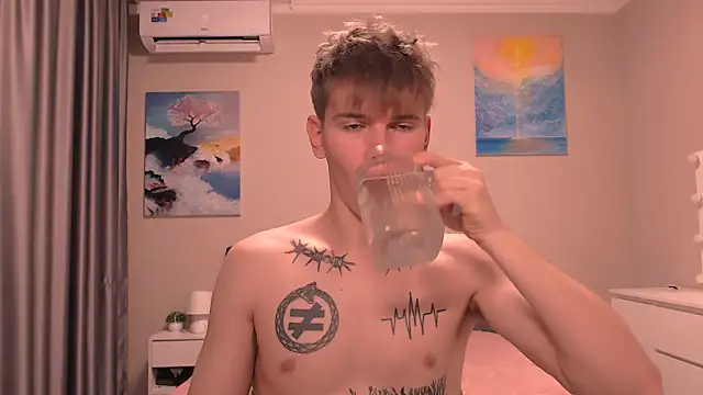 Fredd Xanders online show from December 17, 7:31 pm