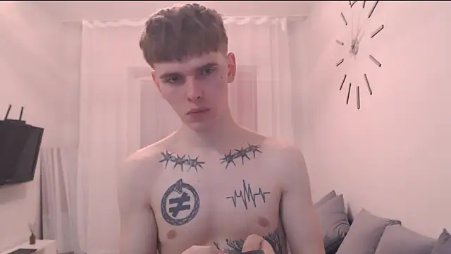 Fredd Xanders online show from April 15, 2:00 am