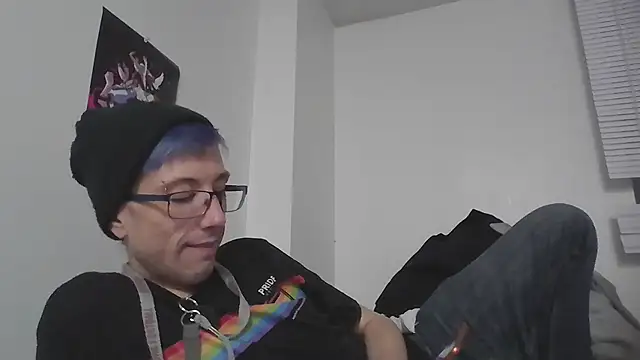 AskAveryAnything online show from December 19, 2:08 am