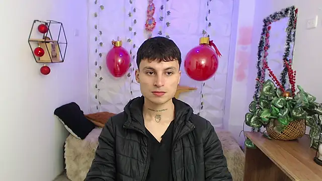 Noah Vera online show from December 16, 3:46 am