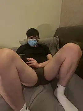 YourBoYyyyyyyy online show from March 26, 2:32 pm