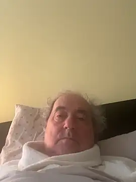 csikar online show from March 11, 6:09 am