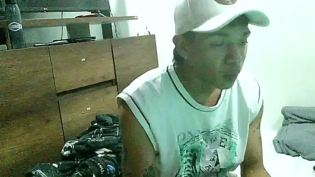 Glen connor 11 online show from December 18, 8:05 pm