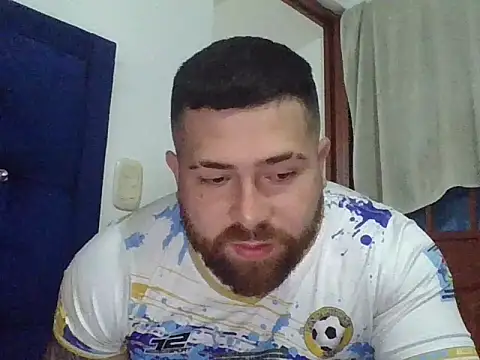 hammerwhite01 online show from January 7, 1:05 pm