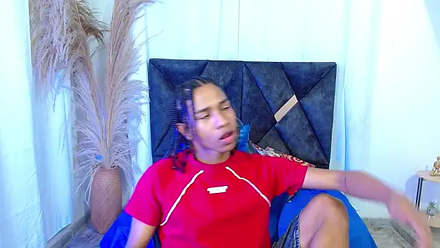 angelll18  online show from June 19, 8:46 pm
